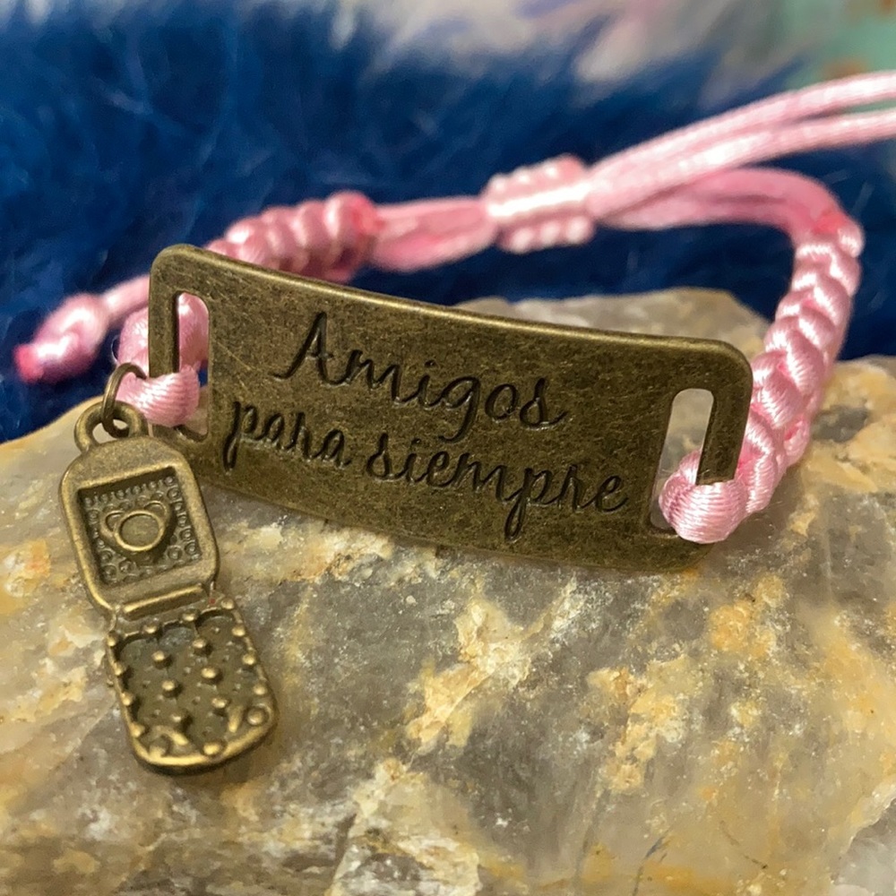 “Amigos para siempre” macramé brazalete iPhone
